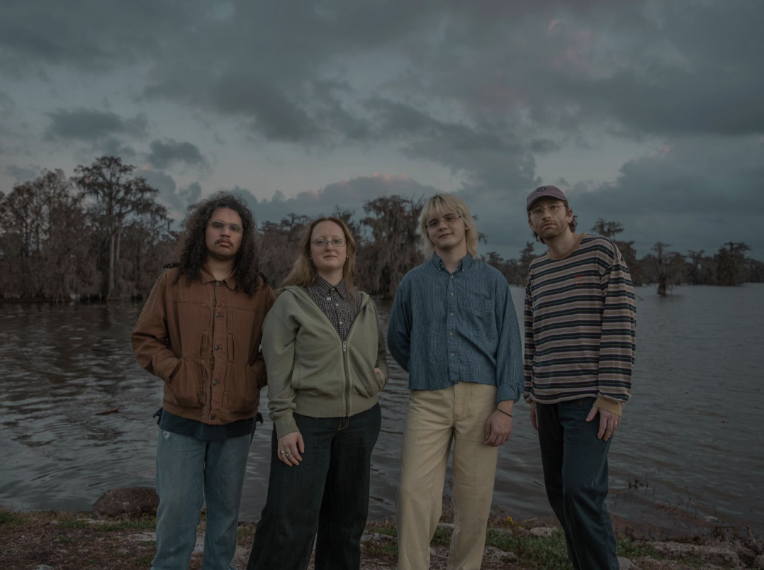 Check Out Now: Cashier Shares 'The Weight'